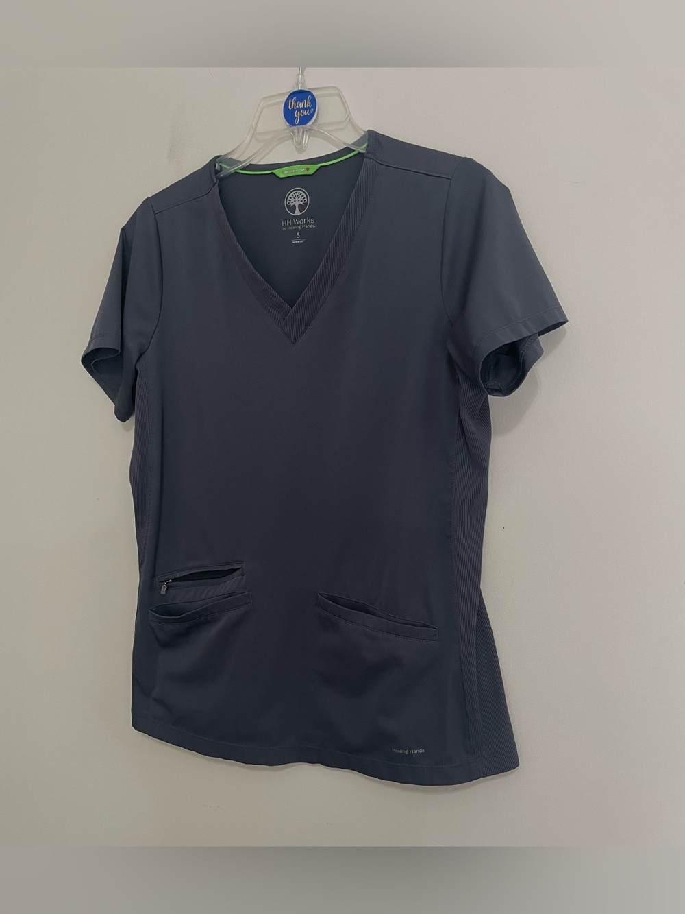 healing hands V-Neck Scrub Top in Charcoal Gray Size Small ~ Medical